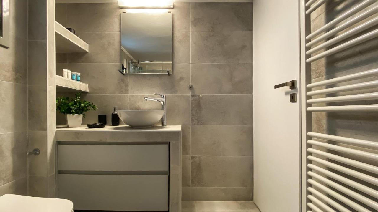 Acropolis Slow Living Apt Under The Parthenon Ateny Zewnętrze zdjęcie
